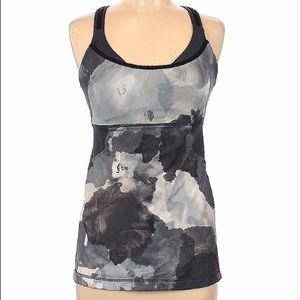LULULEMON ATHLETICA TOP SIZE 8